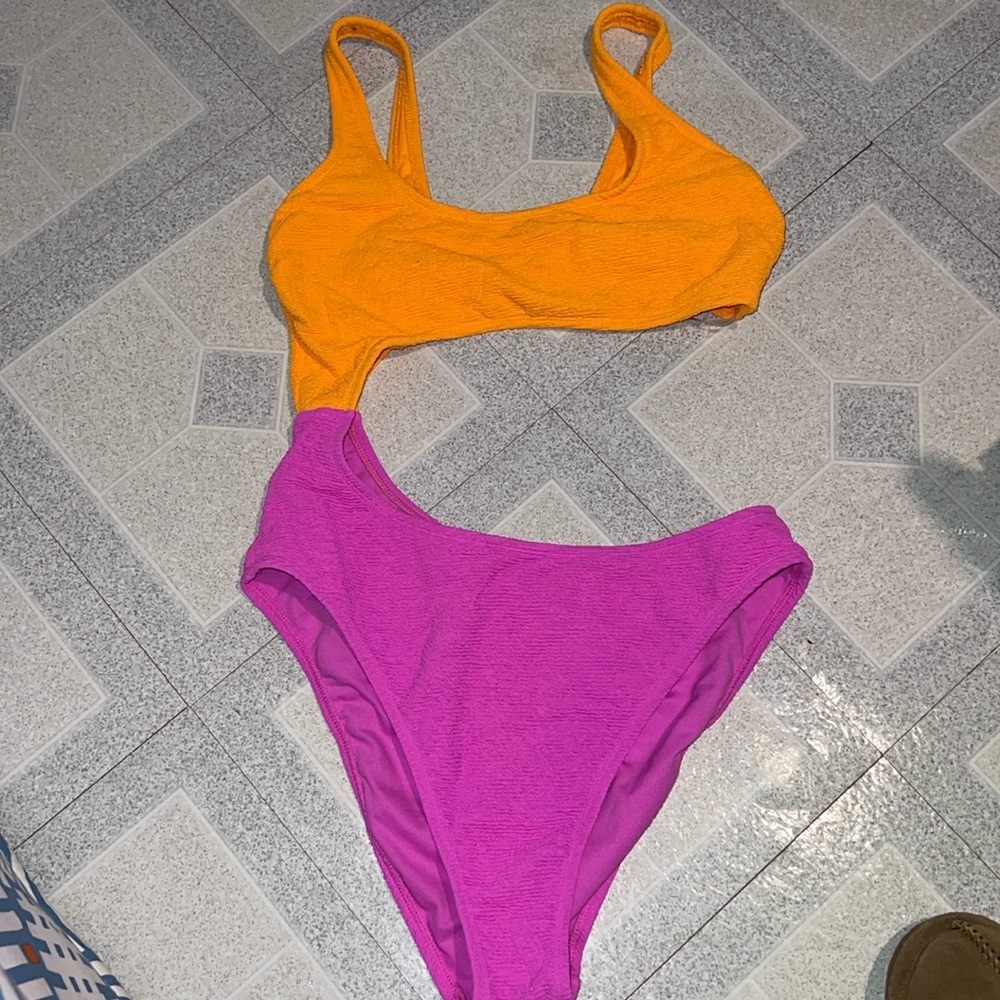 Wild Fable One Piece swimsuit